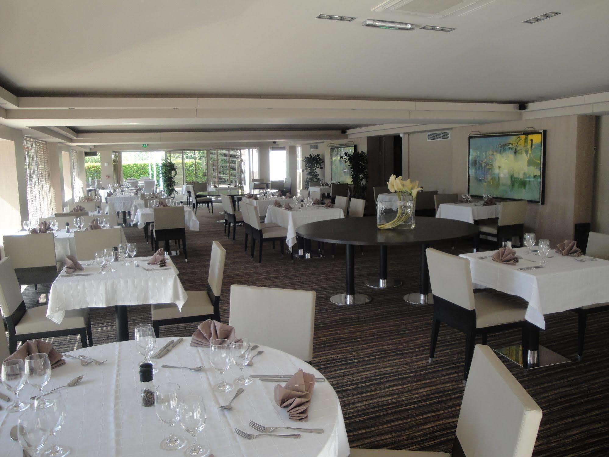 Amiraute Hotel Golf Deauville Touques Exterior foto